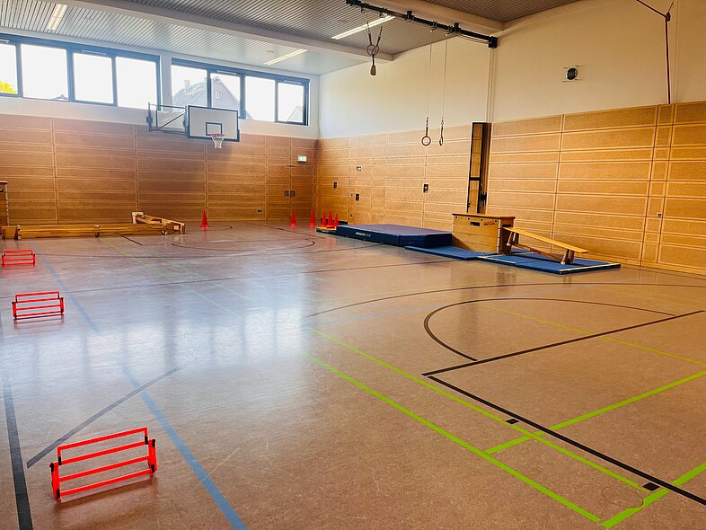Turnhalle für Kita Kinder eingerichtet 