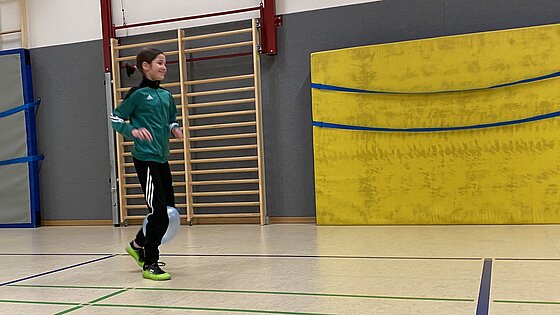 Training Leichtathletik Luftballon Rennen